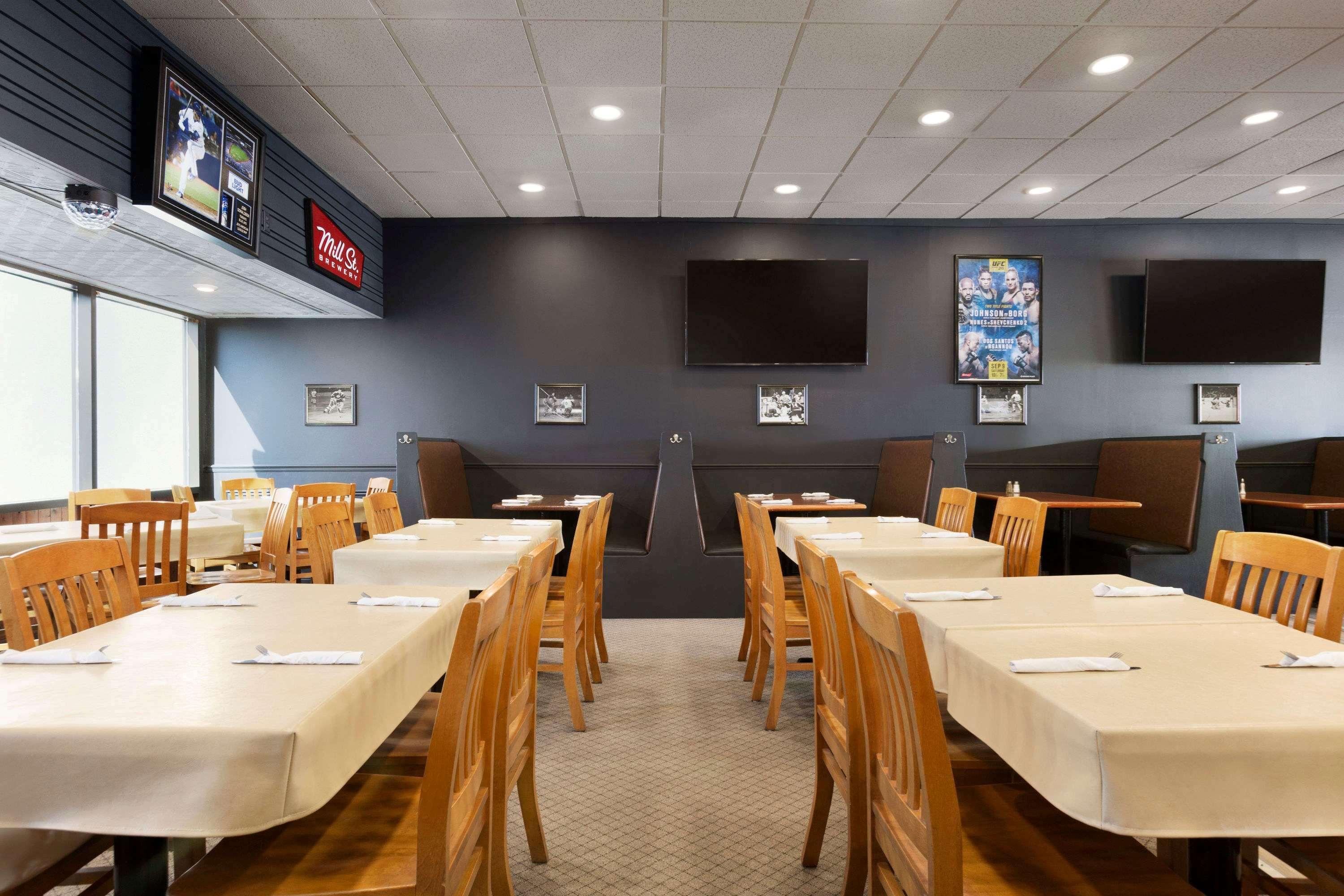 Travelodge By Wyndham Toronto East Bagian luar foto