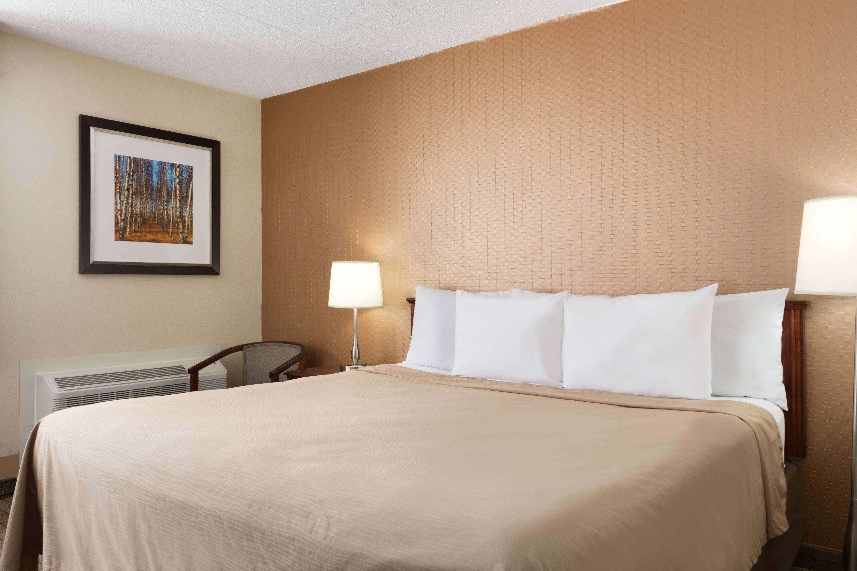 Travelodge By Wyndham Toronto East Bagian luar foto