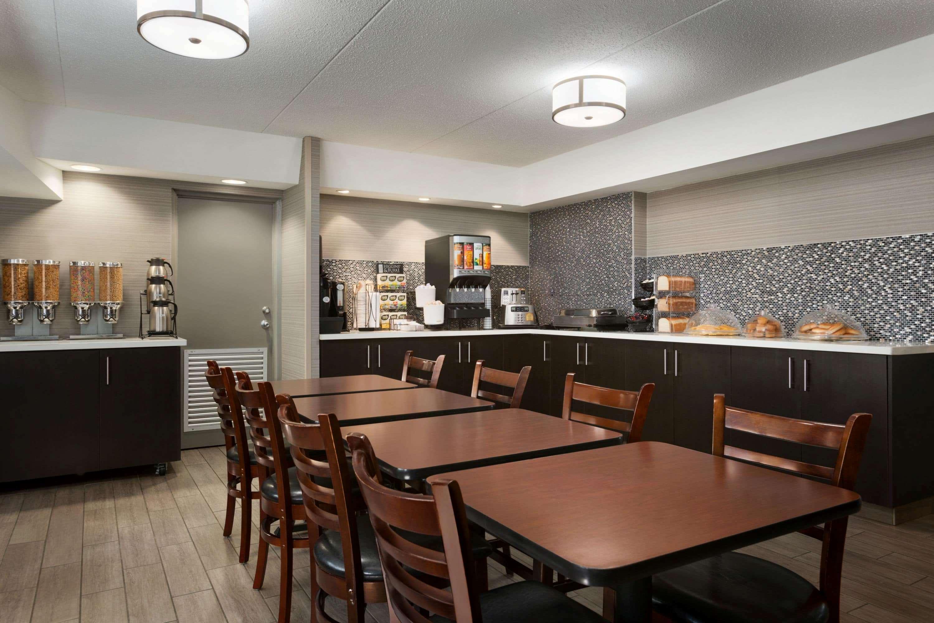 Travelodge By Wyndham Toronto East Bagian luar foto